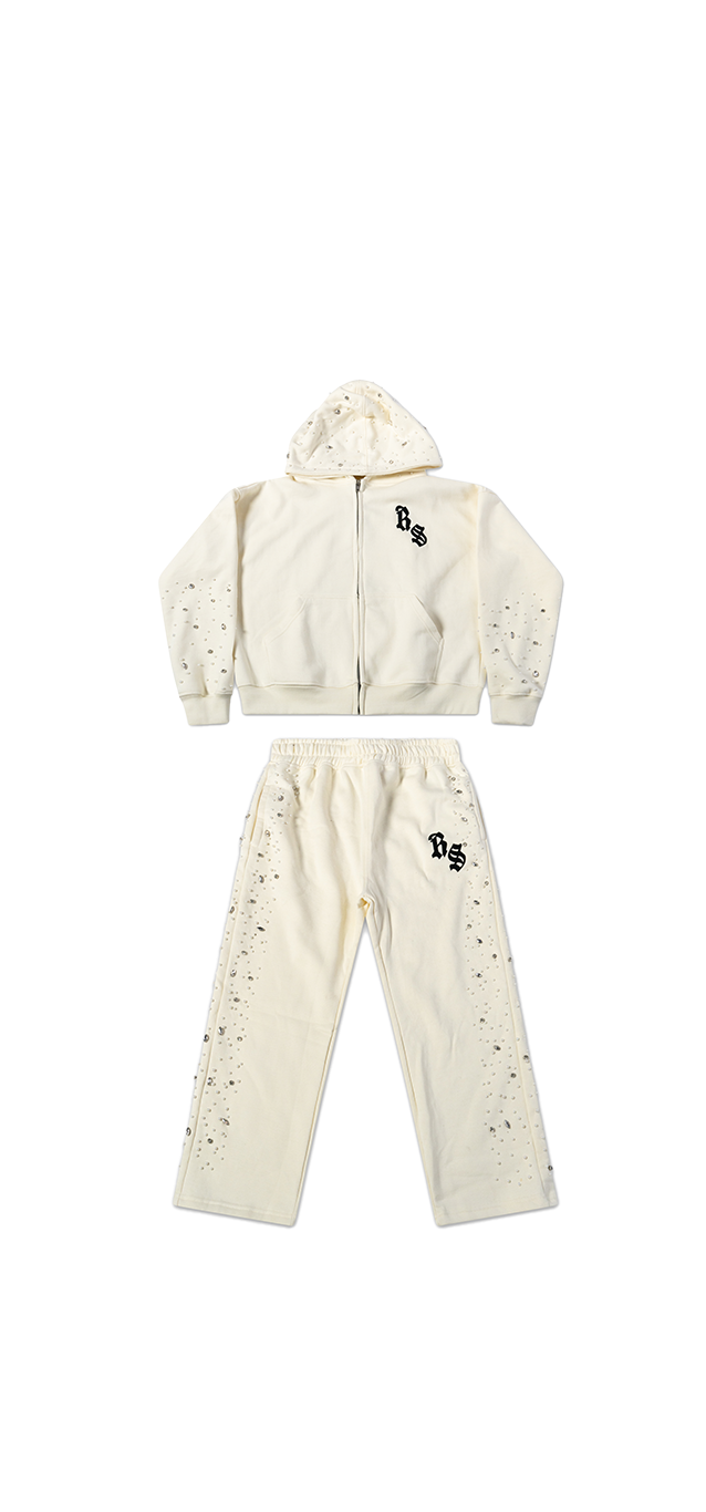 CREAM SWEATSUIT